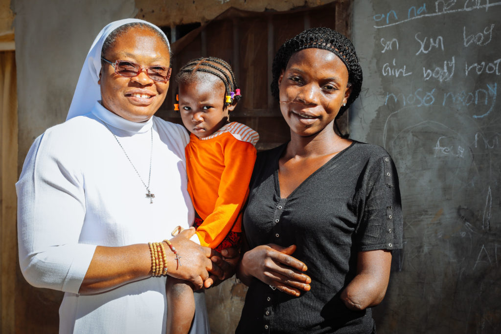 Schwester Veronica Onyeanisi von der interreligiösen Fraueninitiative „Women‘s Interfaith Council“ organisiert Hilfe für Opfer von Gewalt.