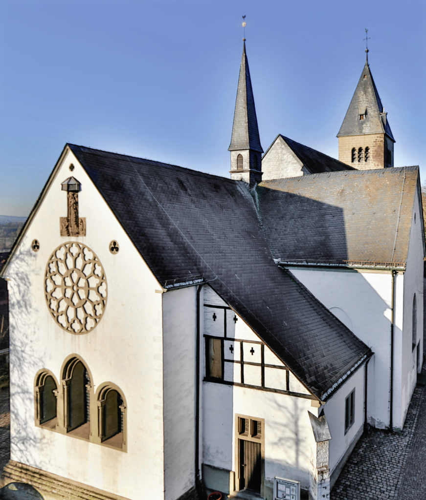 Die Stiftskirche Fröndenberg ist eine von der evangelischen Kirchengemeinde genutzte Kirche. Aufgrund eines Simultaneums hat die katholische Kirchengemeinde ein Nutzungsrecht. (Foto: Andreas Wiedenhaus)