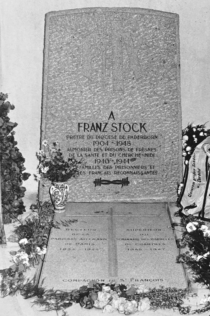 Grab von Franz Stock in der Kirche Saint-Jean-Baptiste Chartres-Rechèvres