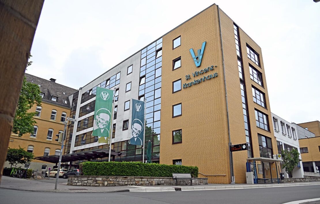 Das St. Vincenz-Krankenhaus Paderborn ist neben der Frauen- und Kinderklinik St. Louise und dem St. Josefs-Krankenhaus Salzkotten einer von drei Standorten der St. Vincenz-Krankenhaus GmbH. (Foto: Patrick Kleibold)