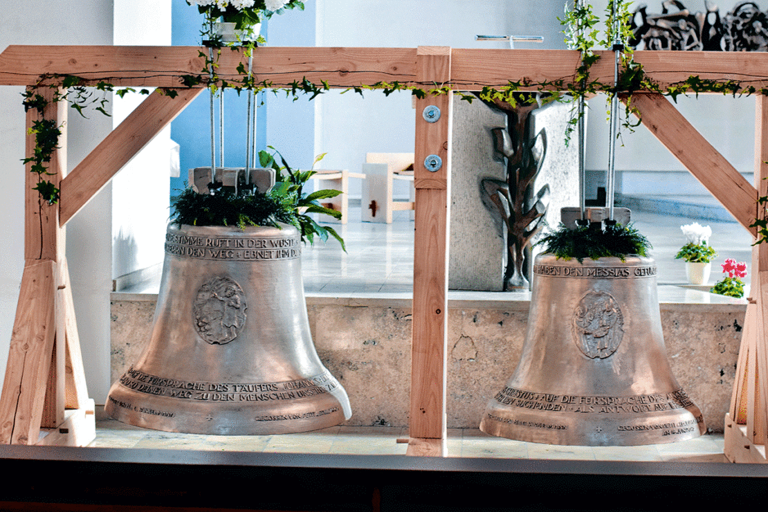 Die neuen Glocken sind dem Apostel Andreas sowie Johannes dem Täufer gewidmet. (Fotos: Liebfrauengemeinde)