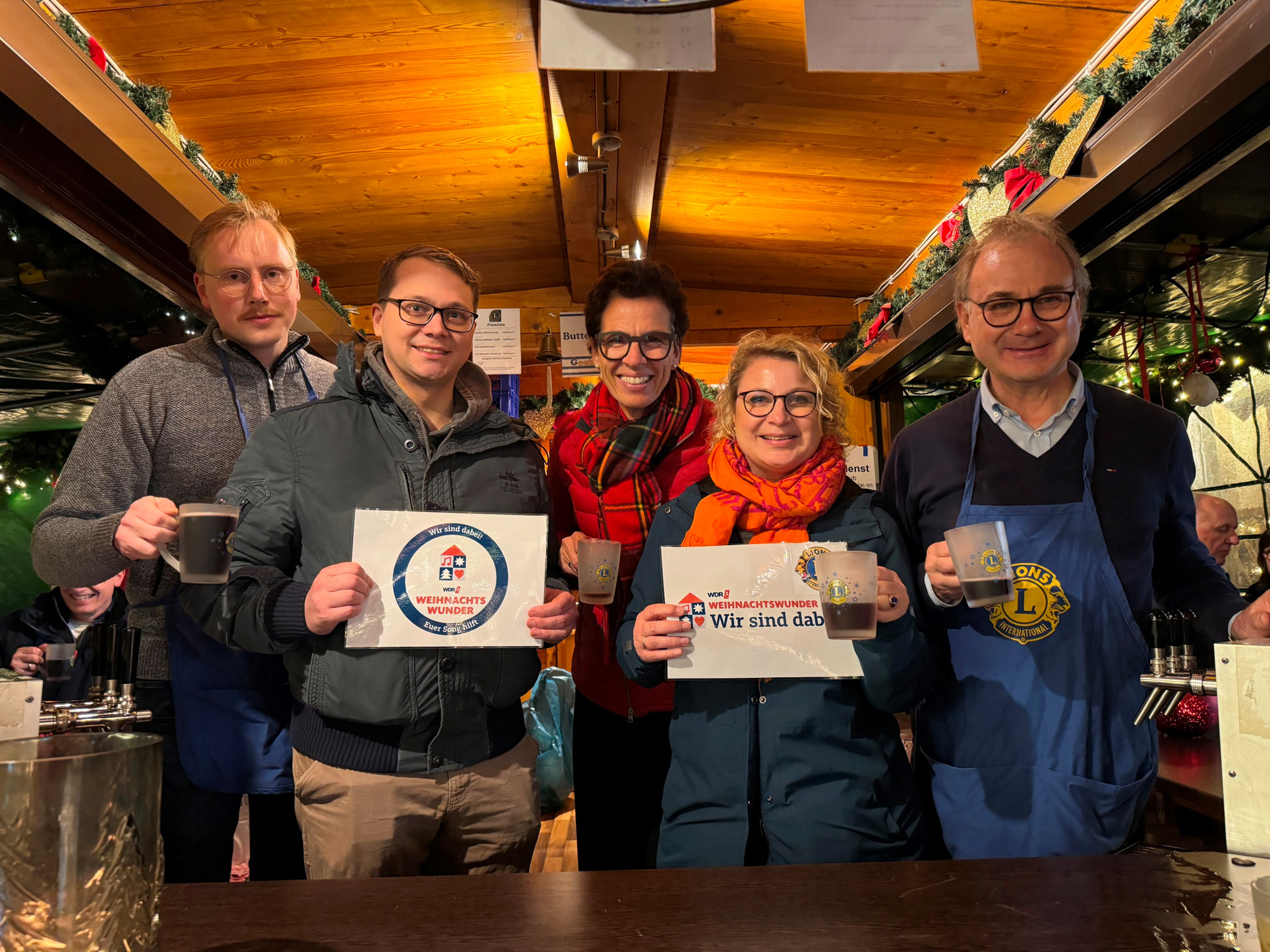 Mit Glühwein helfen - Der Dom